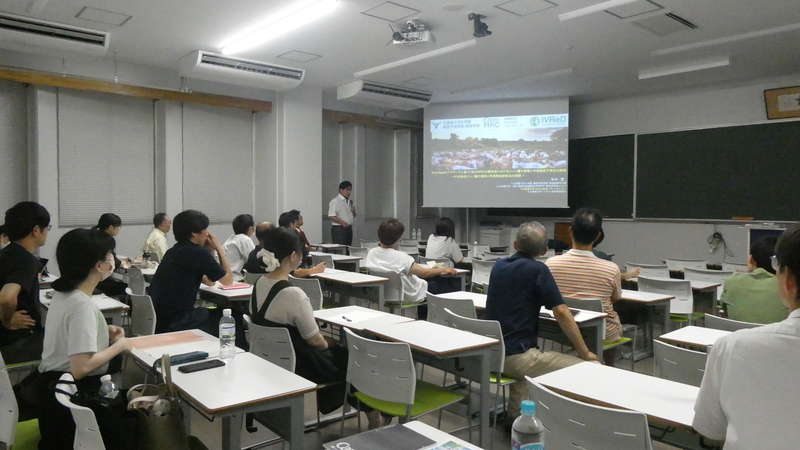 講演会写真1.JPG