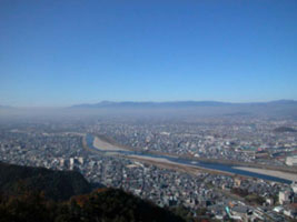 岐阜城（稲葉山城）からの長良川の眺望