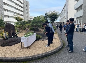慰霊祭の様子